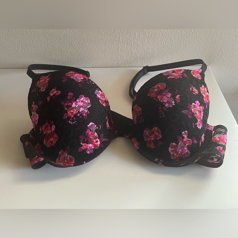 PINK Victoria's Secret Black and Pink Floral Bra
